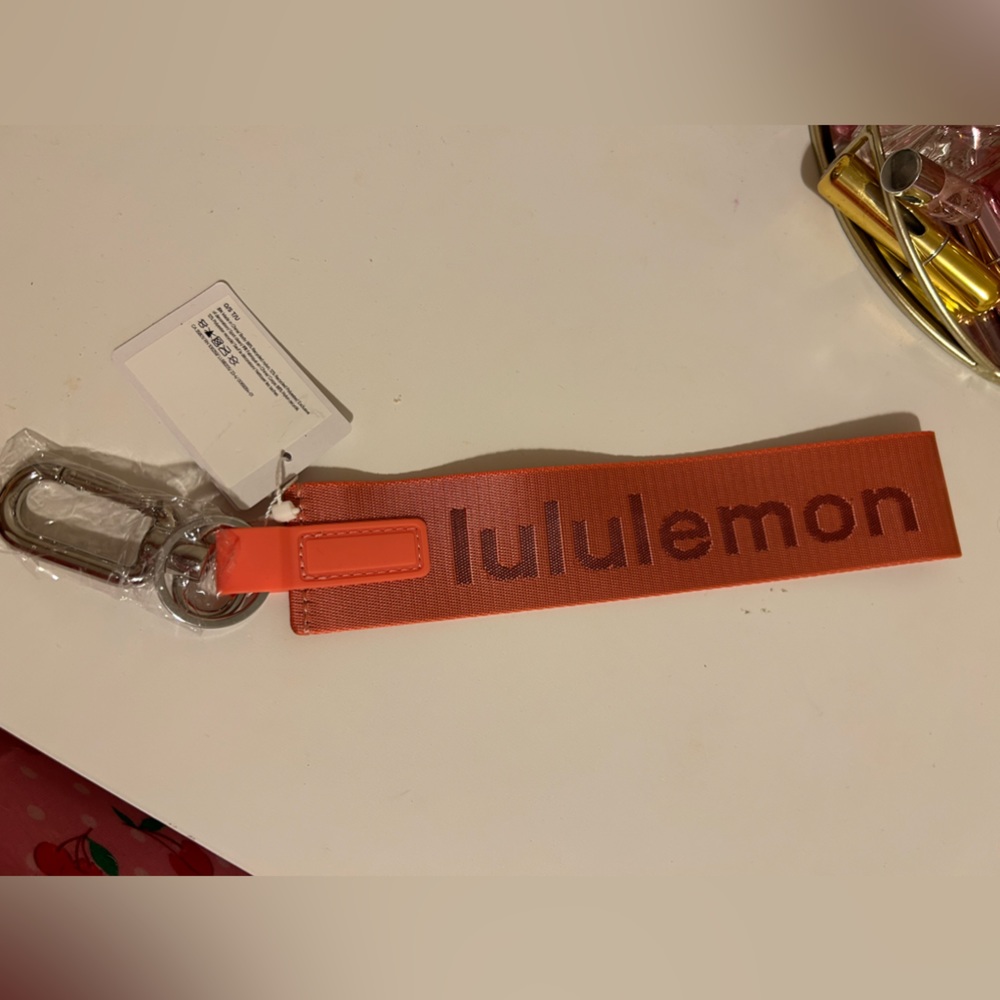 LULULEMON KEY CHAIN